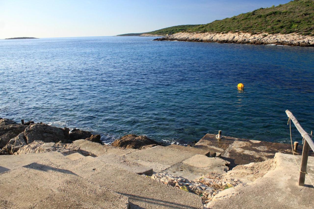 Apartments By The Sea Milna, Vis - 8913 Экстерьер фото